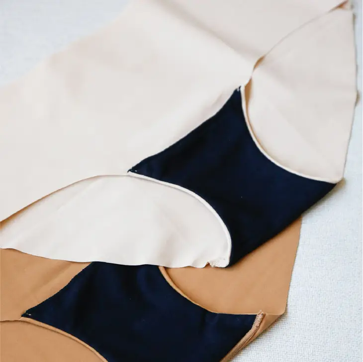 Signature Seamless Brief - Onyx